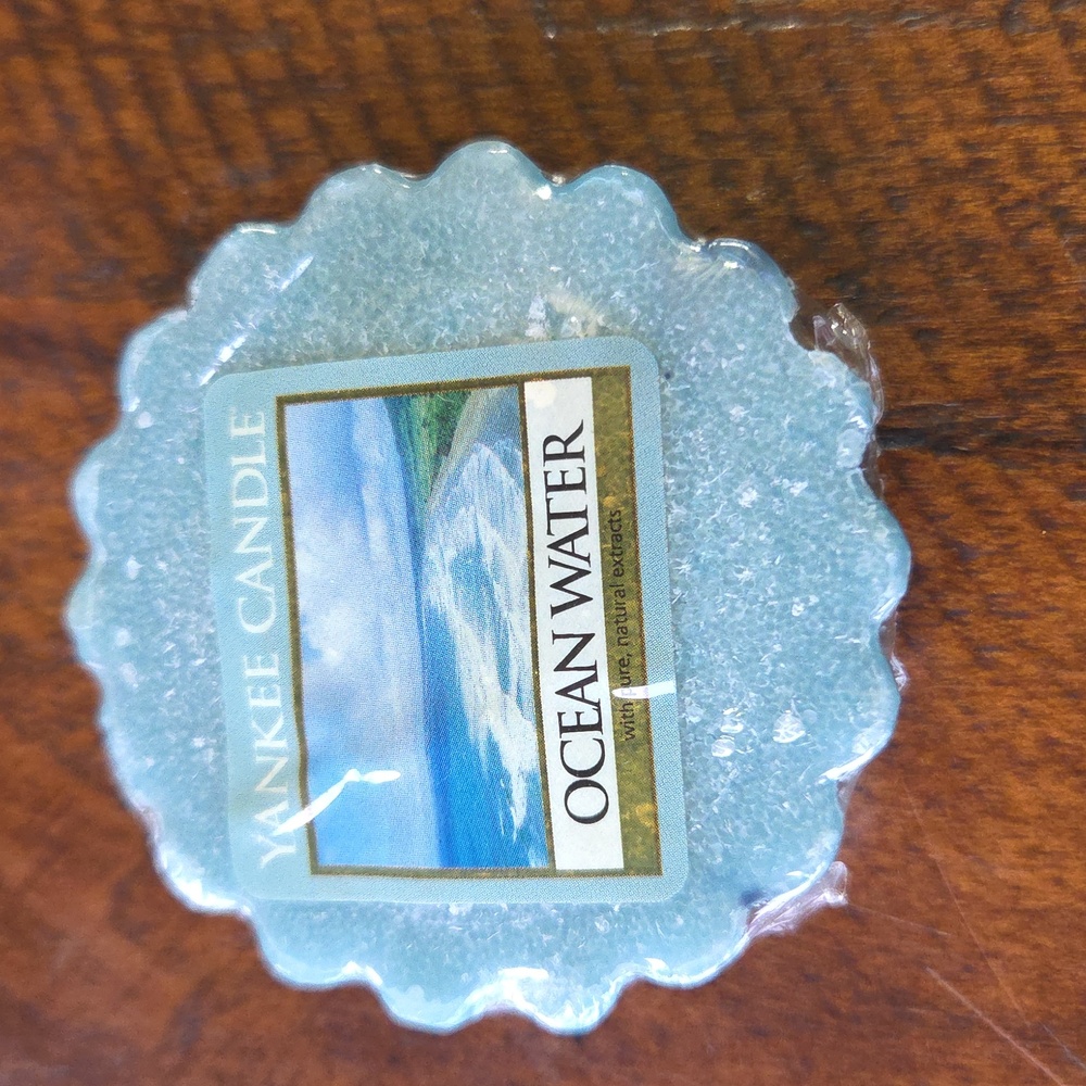 1 Yankee Candle Tarts OCEAN WATER NEW 0.8 oz each